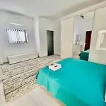 Sea View Penthouse In Tas-Sliema