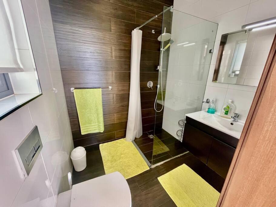 Sea View Penthouse In Tas-sliema * Sliema